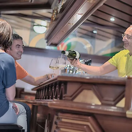 Active Malita أرابّا