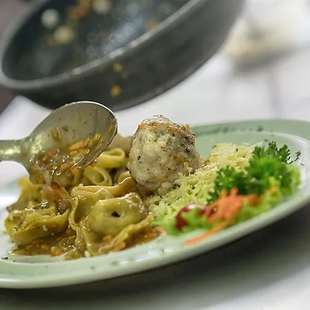 Active Malita فندق 3*